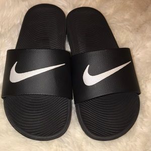 Women’s Nike slides